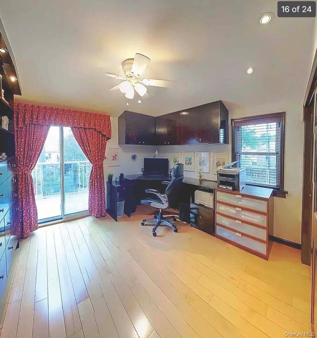 #16 photo, 12304 6th Avenue, Куинс ‖ College Point , NY 11356