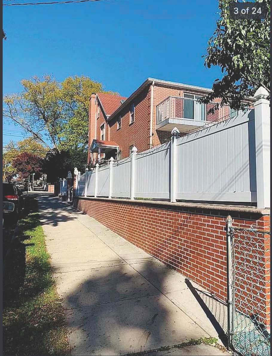 #3 photo, 12304 6th Avenue, Куинс ‖ College Point , NY 11356