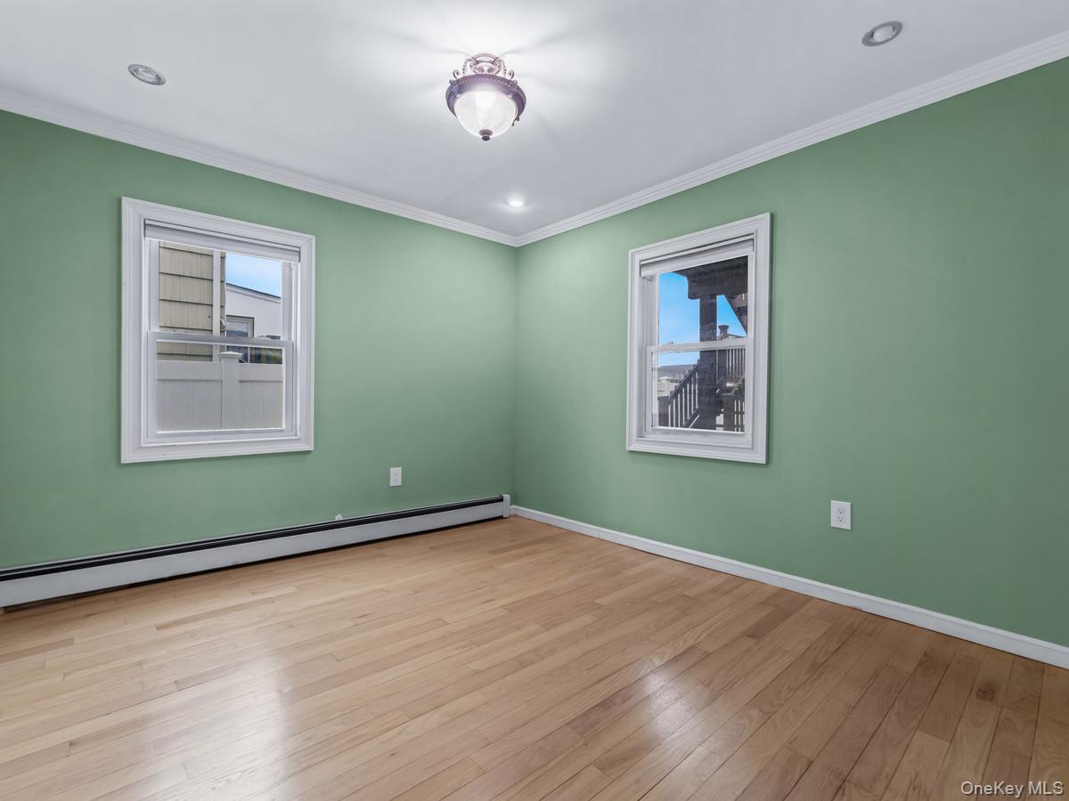 #15 photo, 626 Pearl Street, নাসাউ কাউন্টি Oceanside , NY 11572