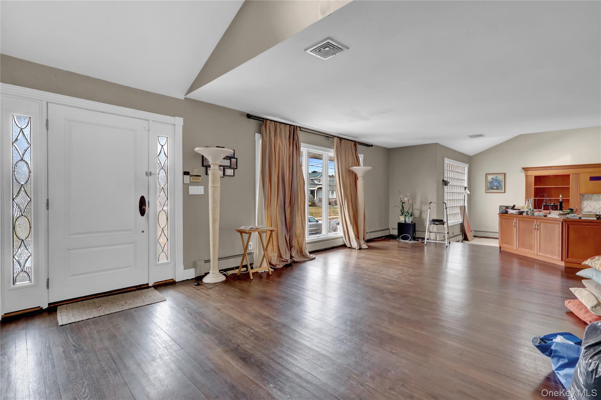 #14 photo, 91 Laurel Drive, Massapequa Park , NY 11762