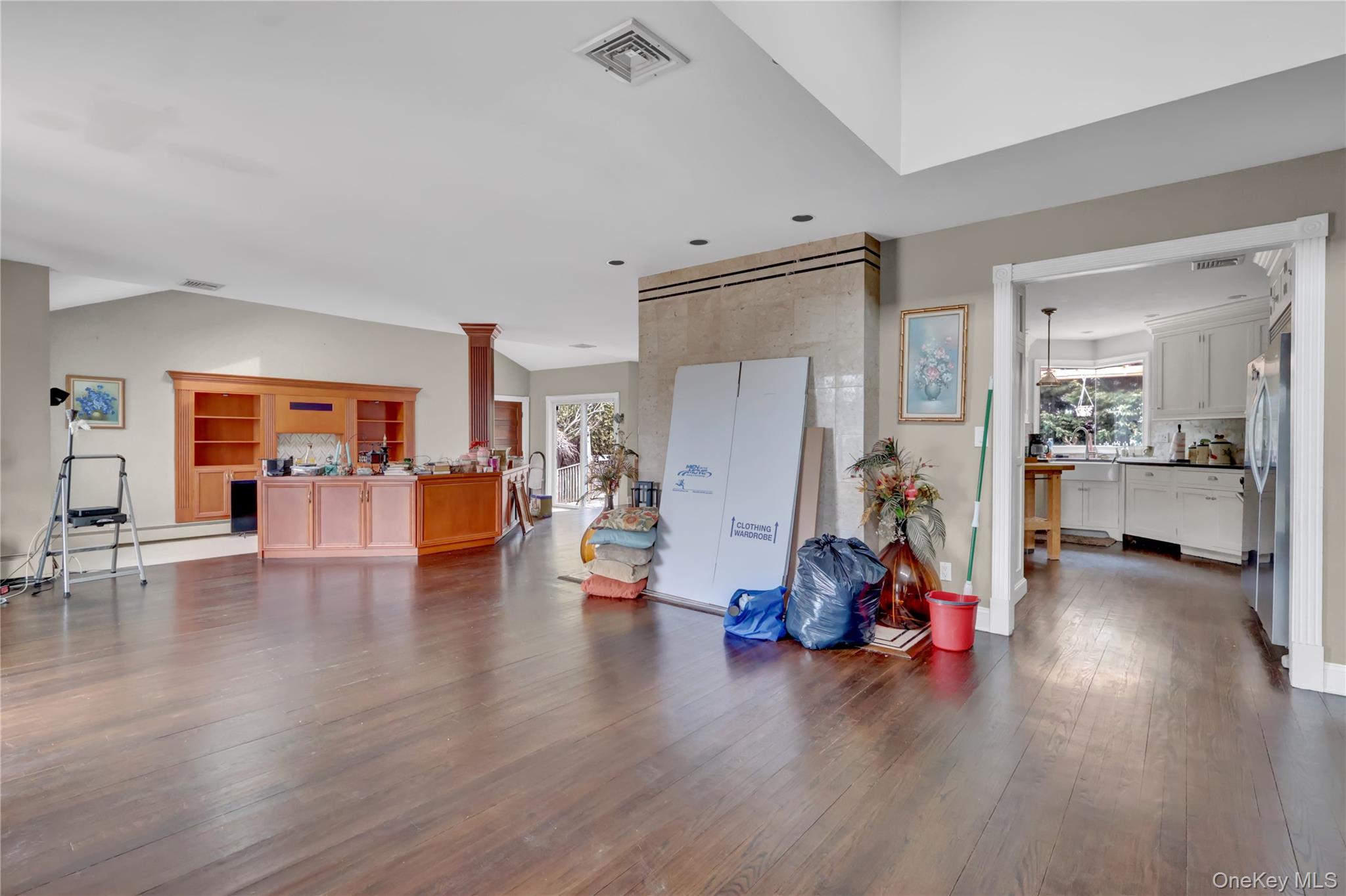 #16 photo, 91 Laurel Drive, Massapequa Park , NY 11762