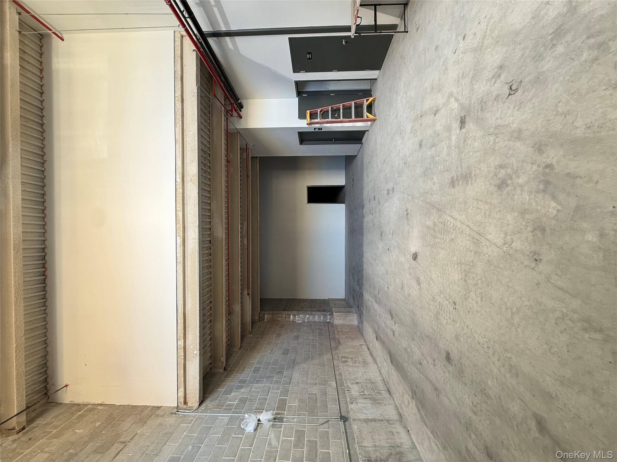 #3 photo, 2108 College Point Boulevard, কুইন্‌স College Point , NY 11356