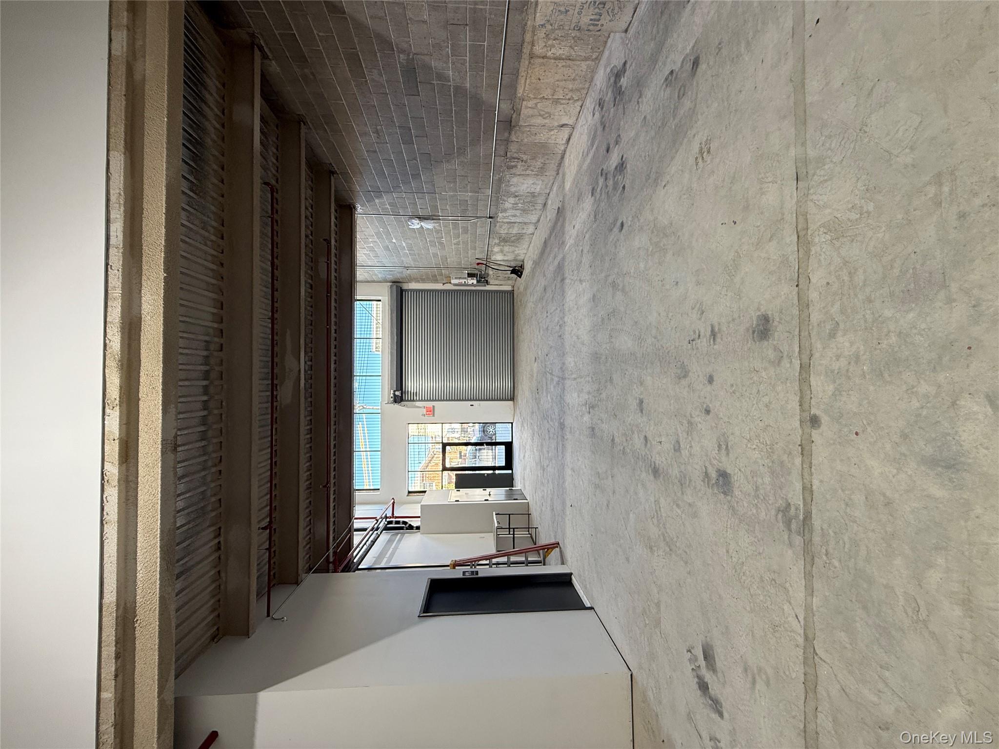 #4 photo, 2108 College Point Boulevard, কুইন্‌স College Point , NY 11356