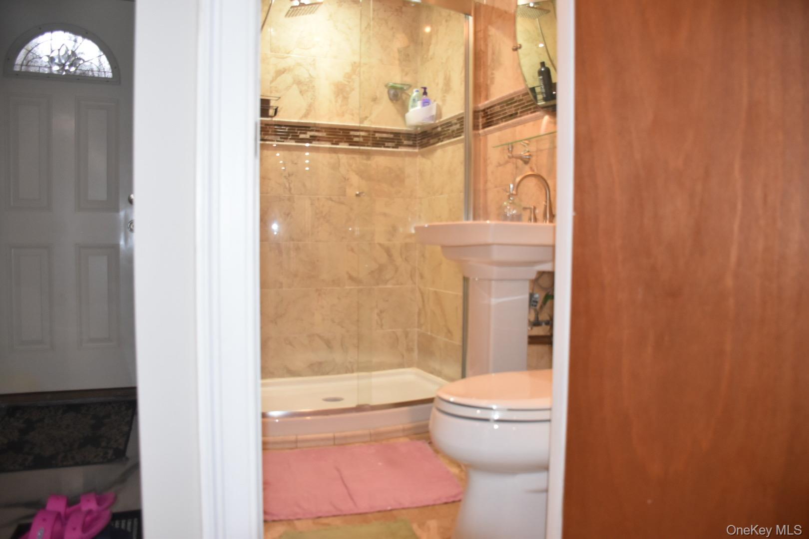 #13 photo, 14939 123rd Street, Куинс ‖ South Ozone Park , NY 11420