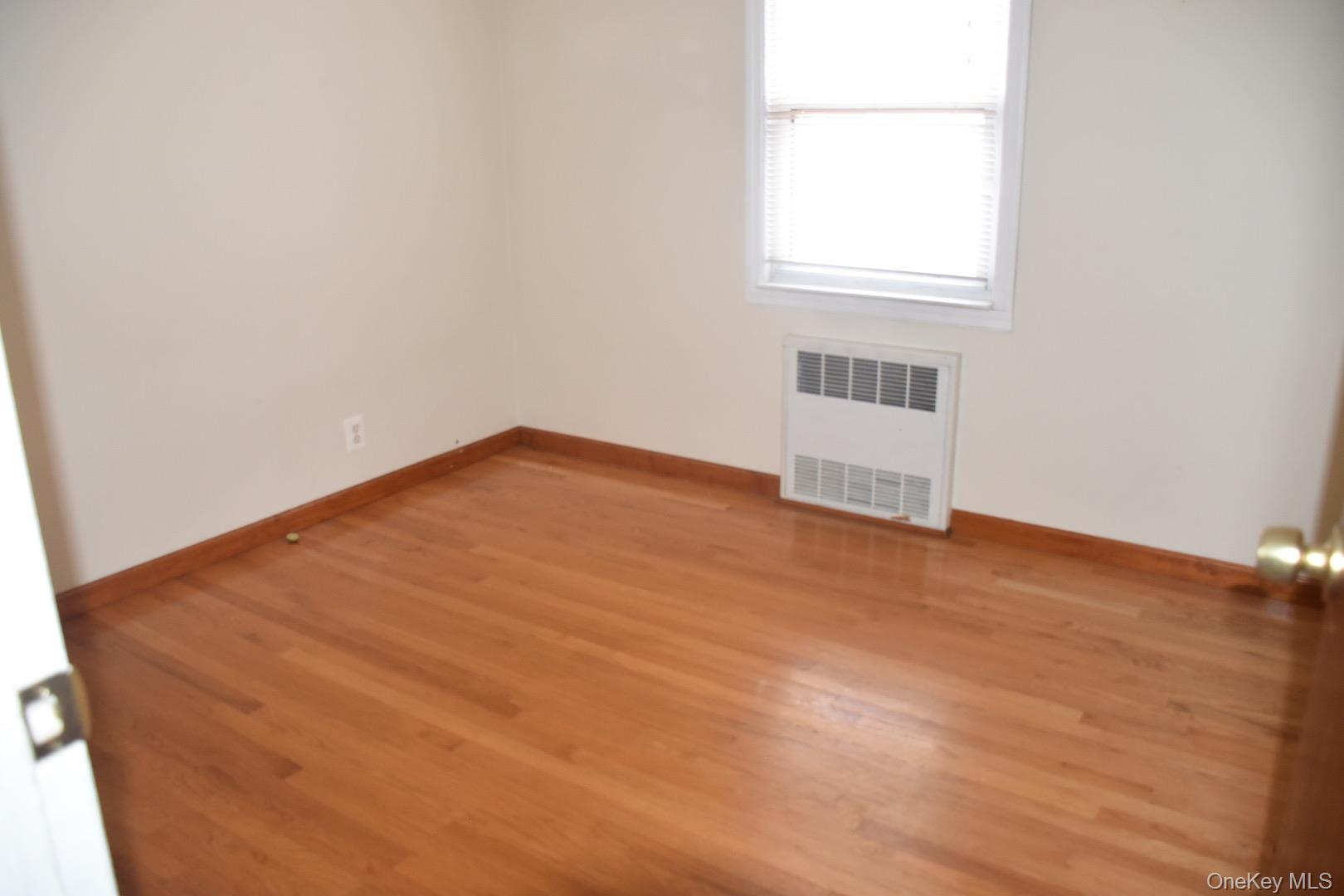 #17 photo, 14939 123rd Street, Куинс ‖ South Ozone Park , NY 11420