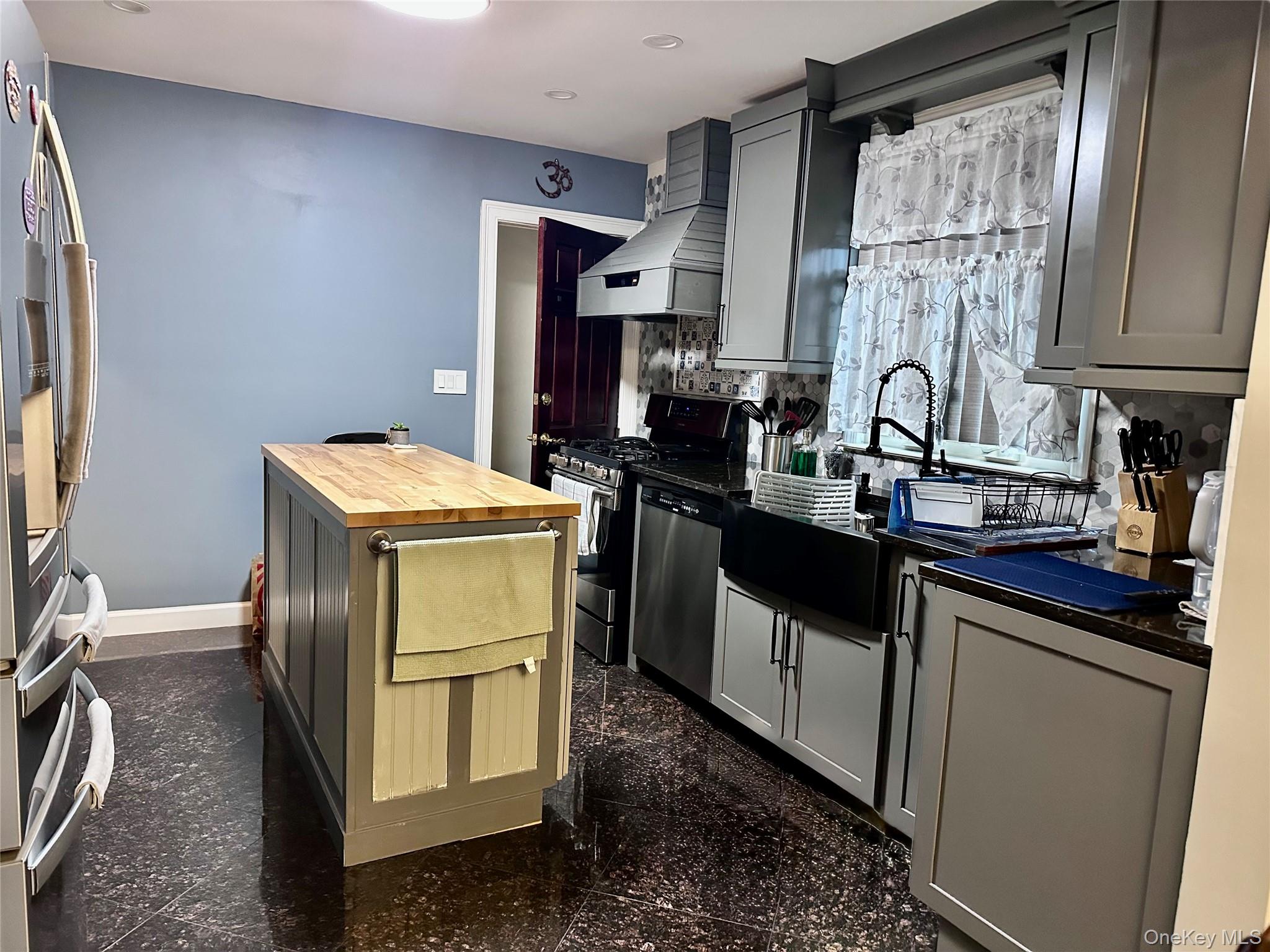 #3 photo, 14939 123rd Street, Куинс ‖ South Ozone Park , NY 11420