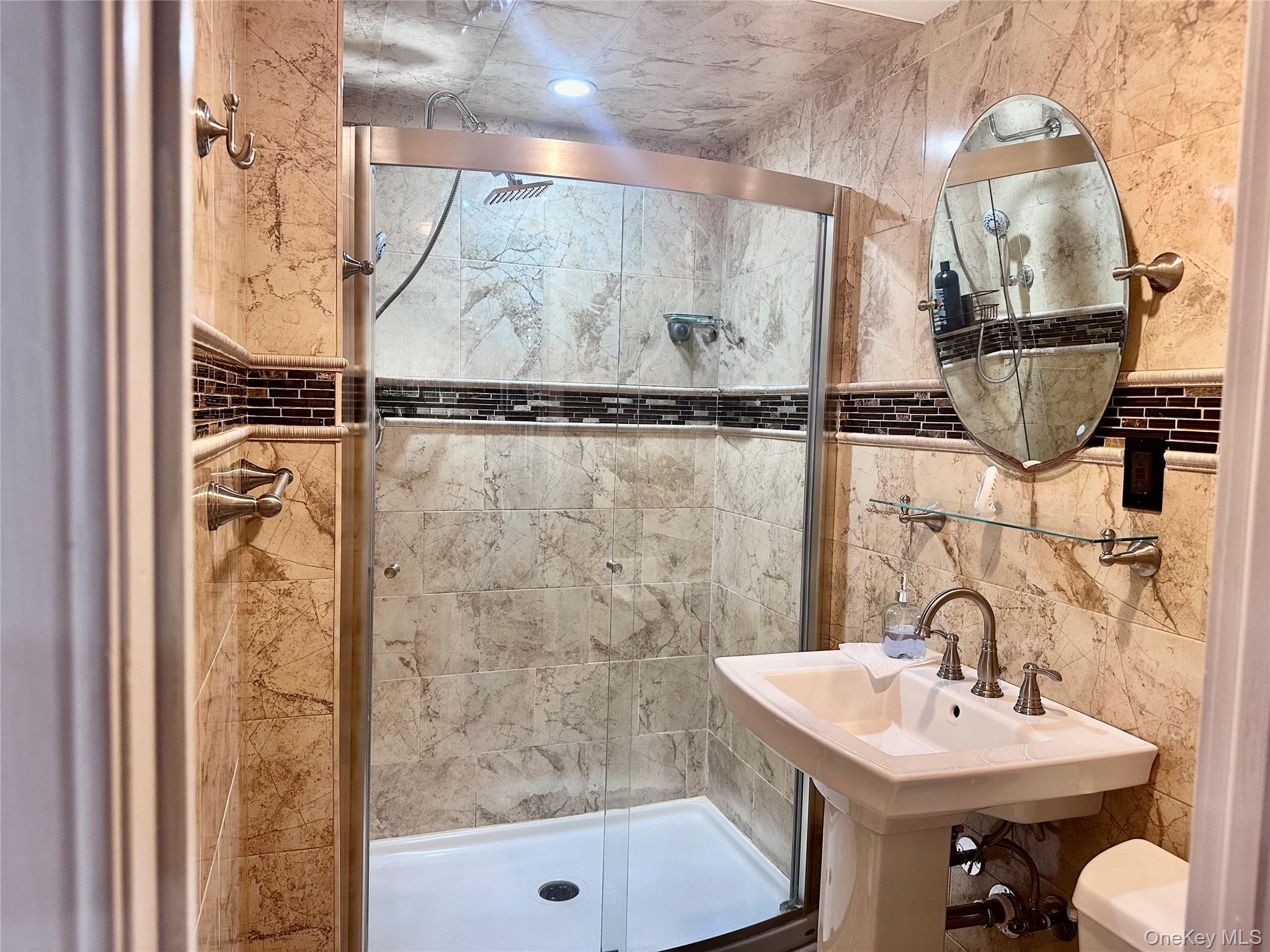 #6 photo, 14939 123rd Street, Куинс ‖ South Ozone Park , NY 11420