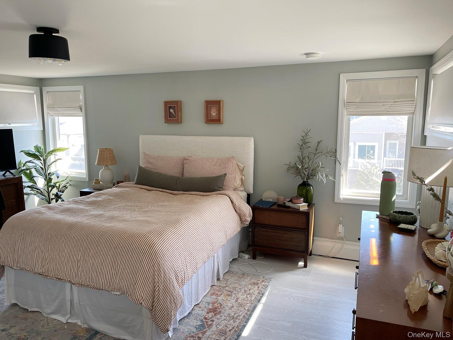 #6 photo, 128 Roosevelt Boulevard, מחוז נסאו Long Beach , NY 11561