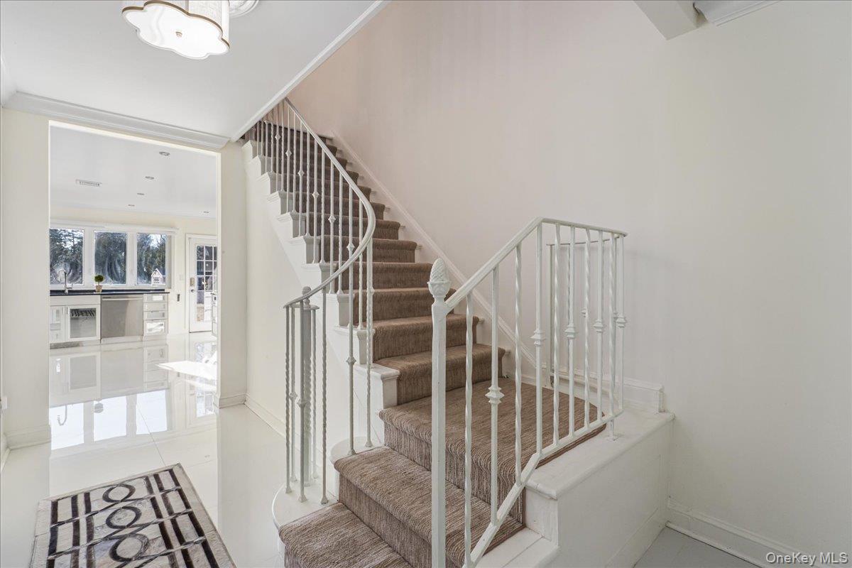 #2 photo, 13 Arbor Place, নাসাউ কাউন্টি Glen Cove , NY 11542