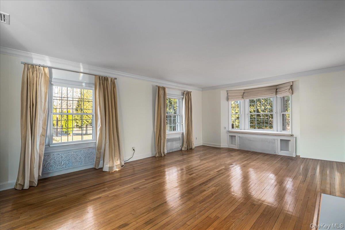 #5 photo, 13 Arbor Place, নাসাউ কাউন্টি Glen Cove , NY 11542