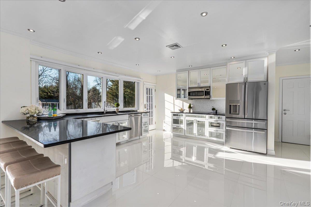 #9 photo, 13 Arbor Place, নাসাউ কাউন্টি Glen Cove , NY 11542