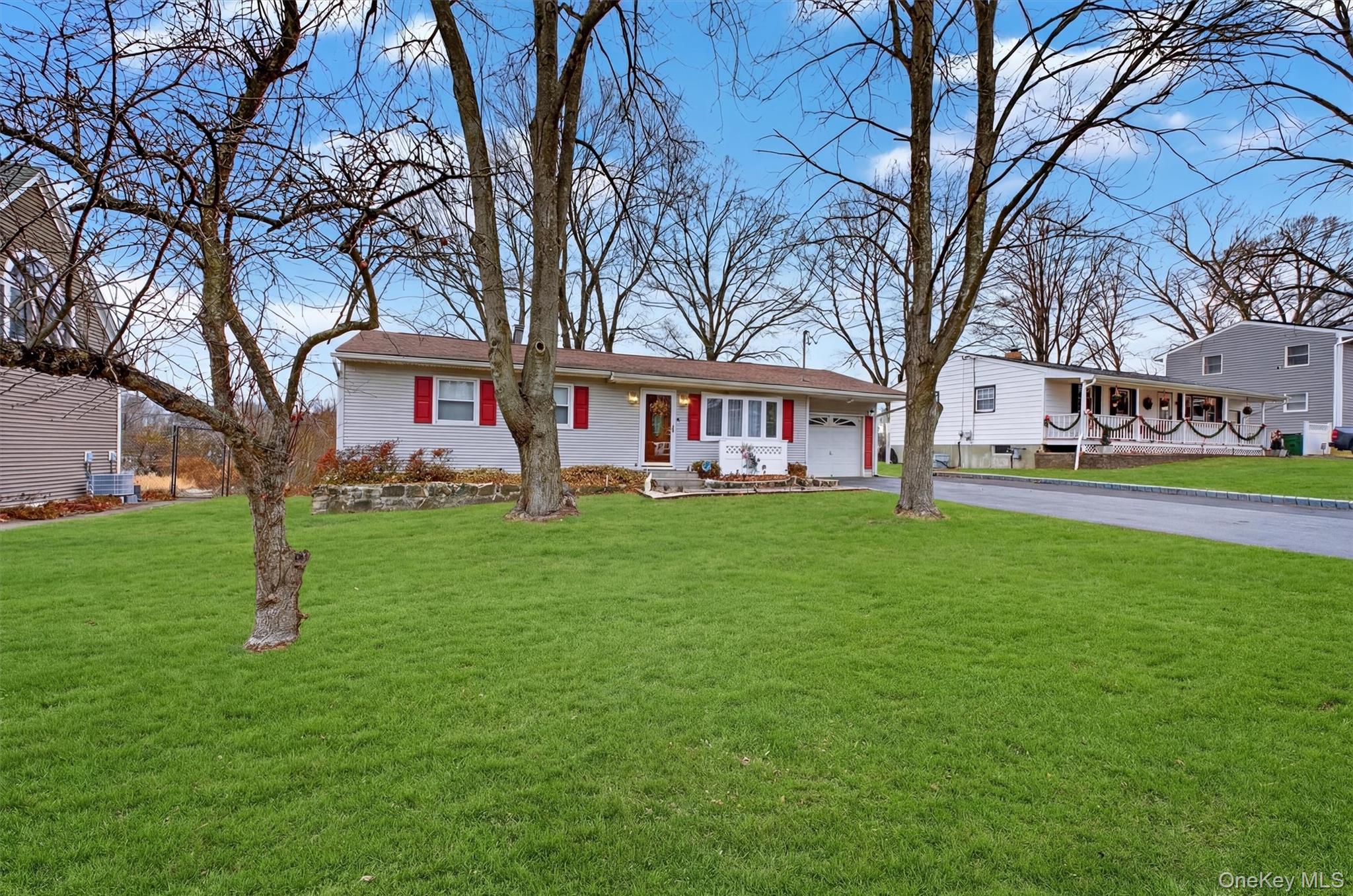 #2 photo, 18 Cardinal Drive, Poughkeepsie , NY 12601