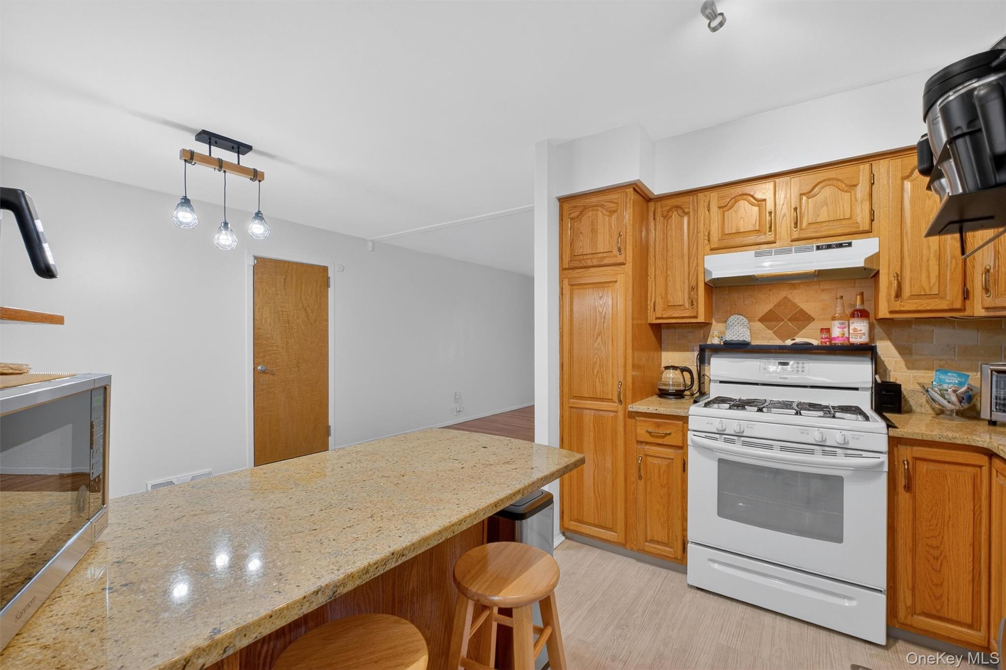 #20 photo, 18 Cardinal Drive, Poughkeepsie , NY 12601