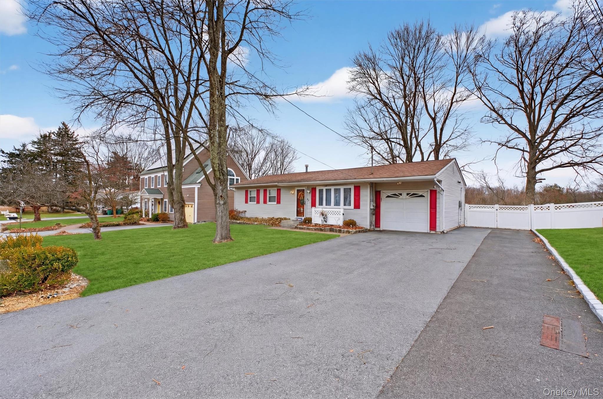 #3 photo, 18 Cardinal Drive, Poughkeepsie , NY 12601