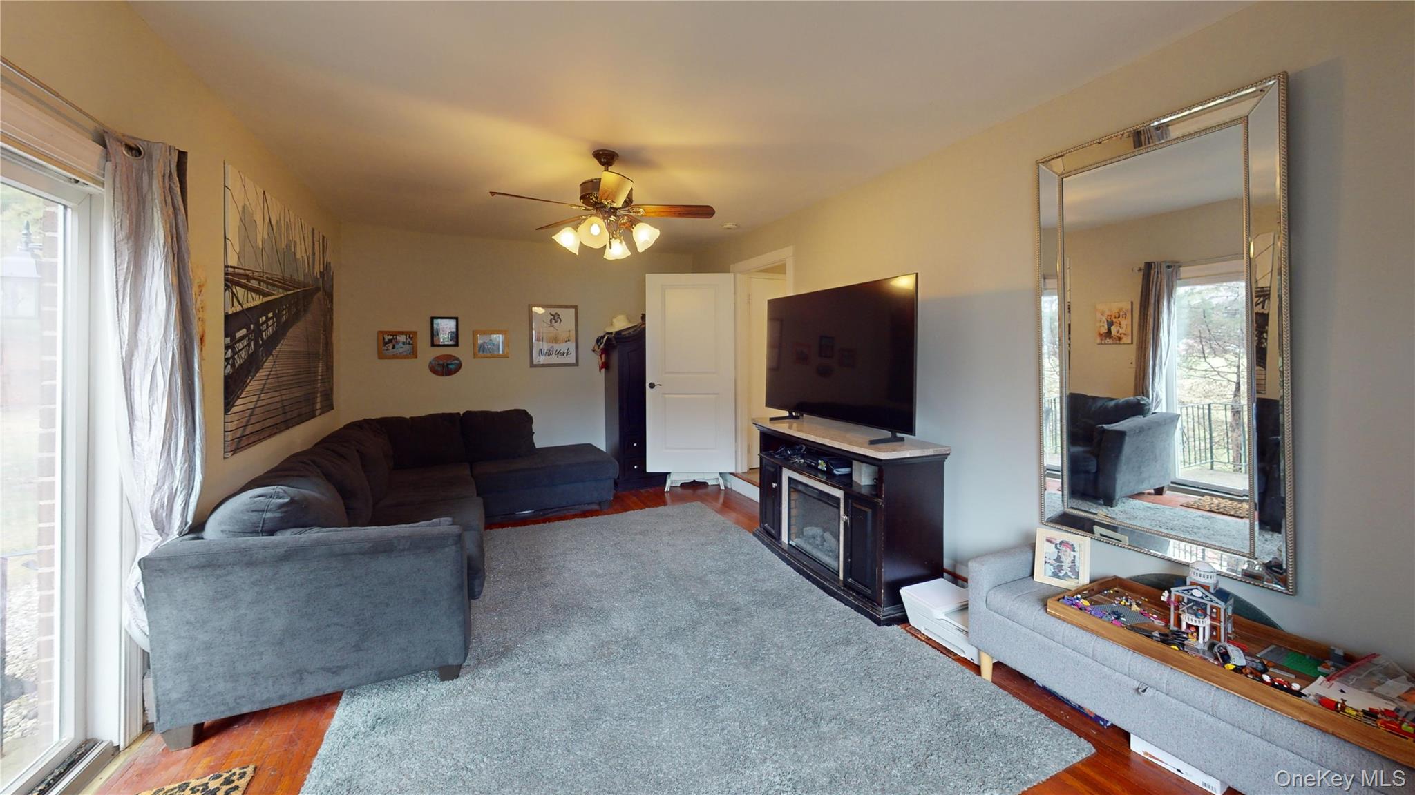 #4 photo, 4 Blue Hill, Orangeburg , NY 10962