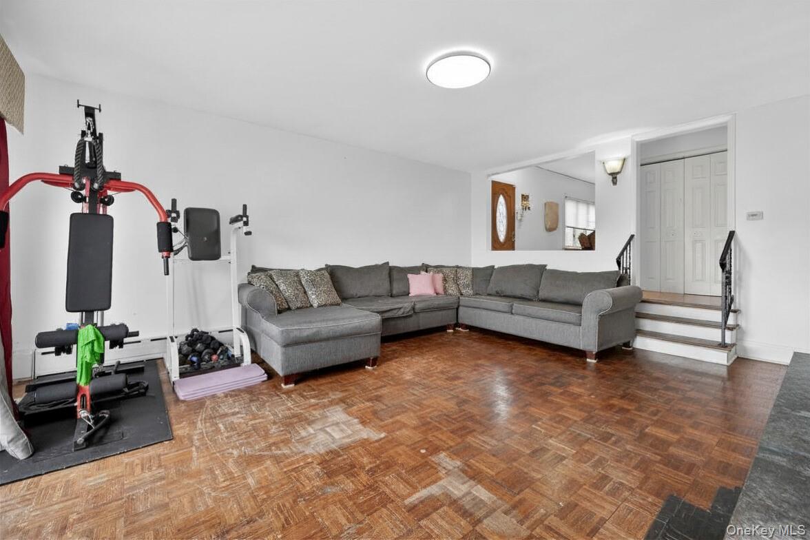 #11 photo, 560 Locust Avenue, Port Chester , NY 10573