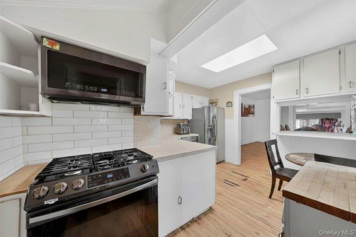 #16 photo, 560 Locust Avenue, Port Chester , NY 10573