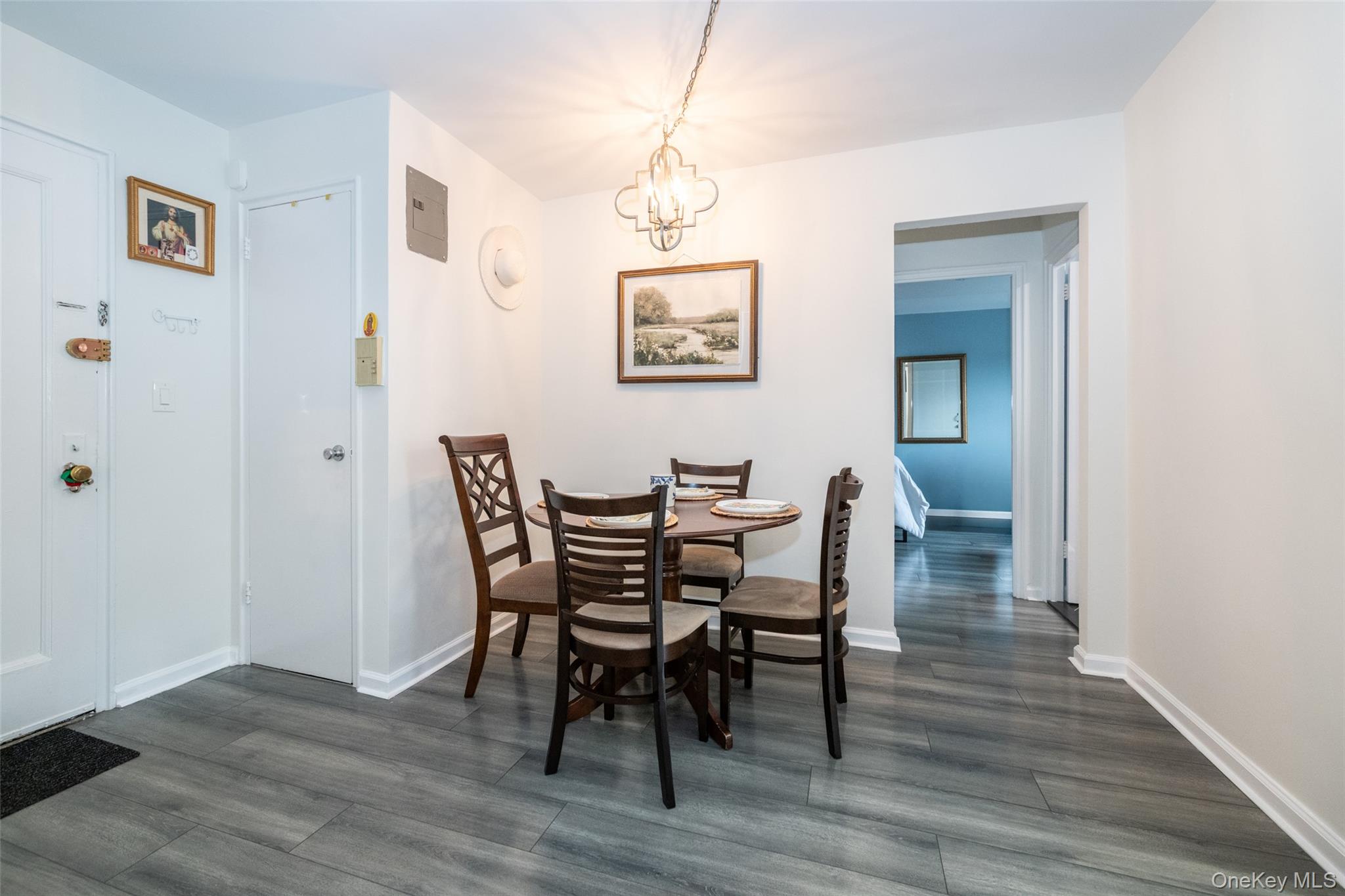 #5 photo, 450 Pelham Road, New Rochelle , NY 10805