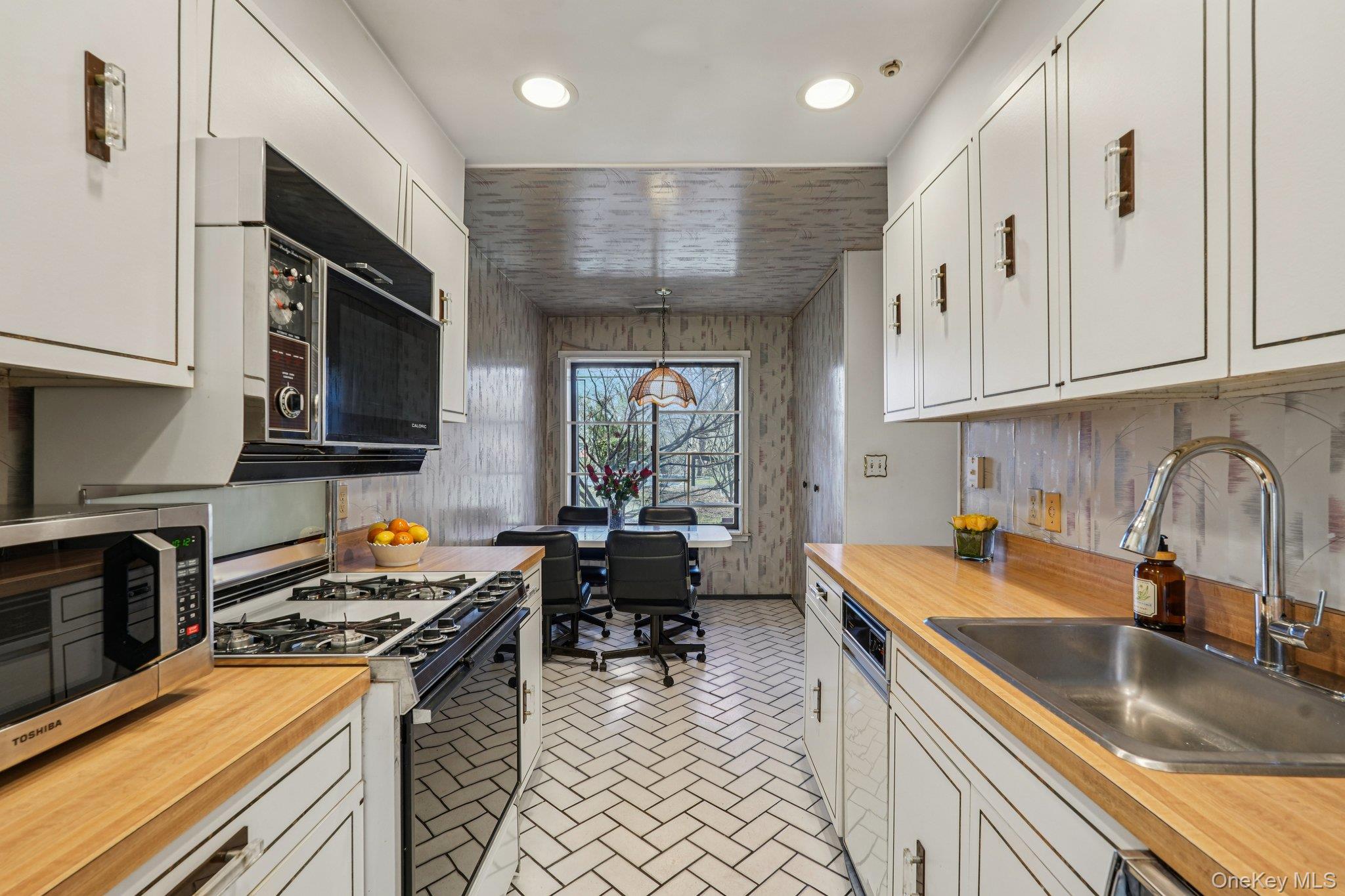 #10 photo, 207 Martling Avenue, Tarrytown , NY 10591