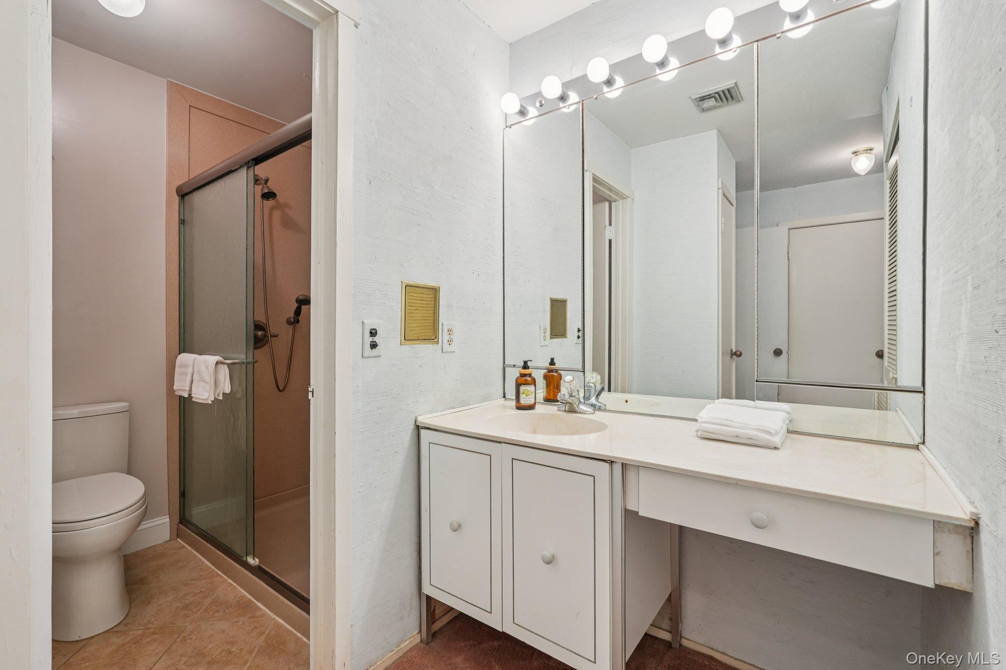 #20 photo, 207 Martling Avenue, Tarrytown , NY 10591