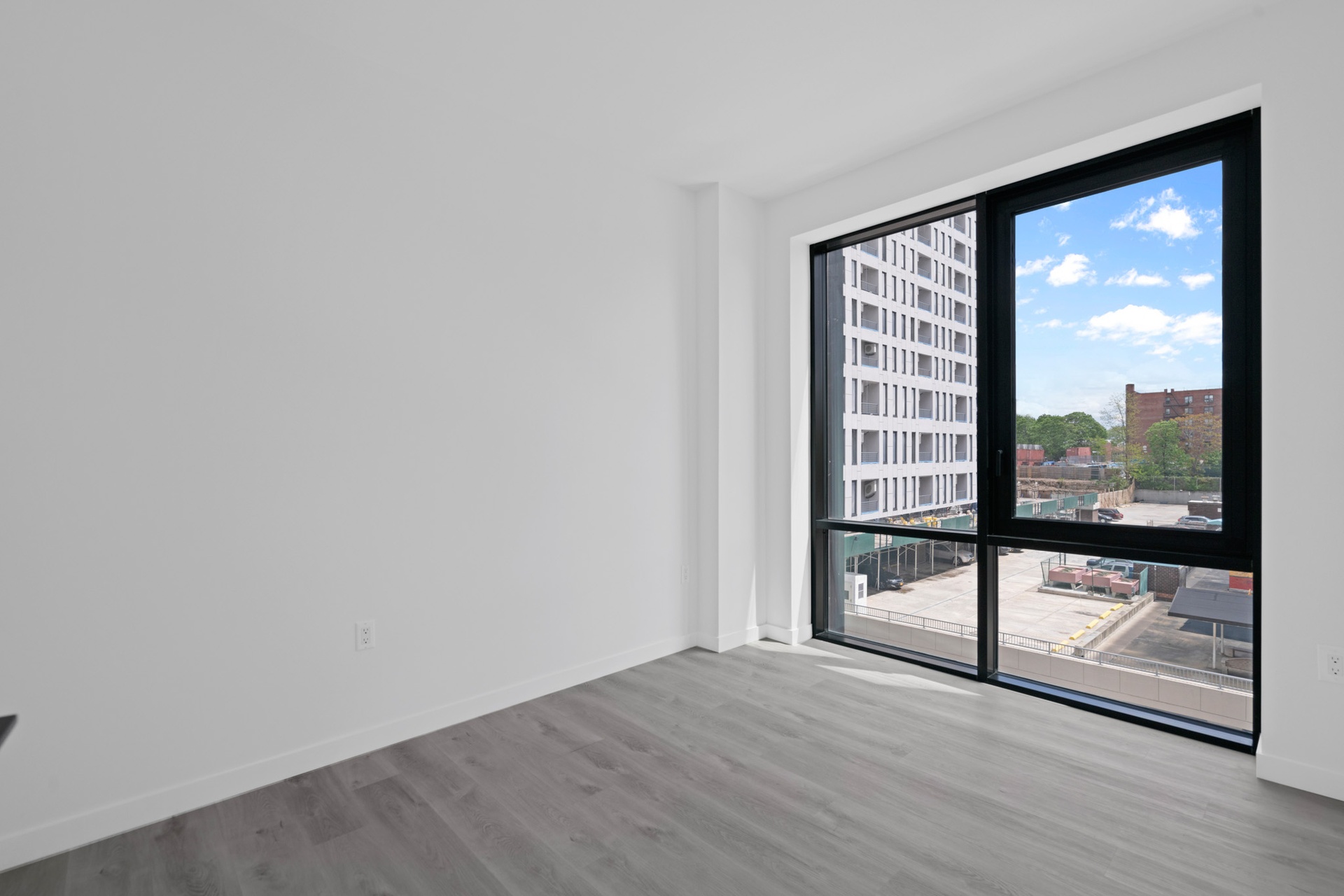 #7 photo, Astoria, अस्टोरिया Astoria , NY 11102