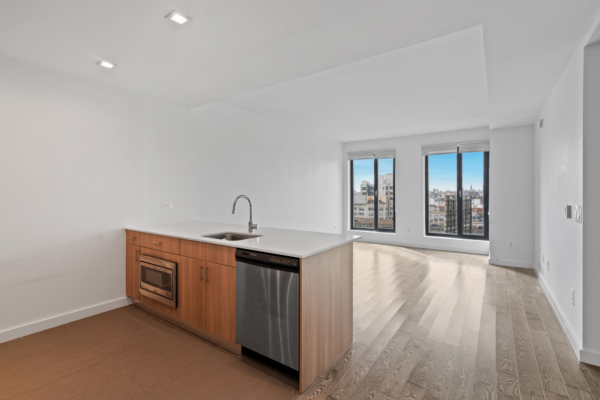 #1 photo, Long Island City, কুইন্‌স Long Island City , NY 11101