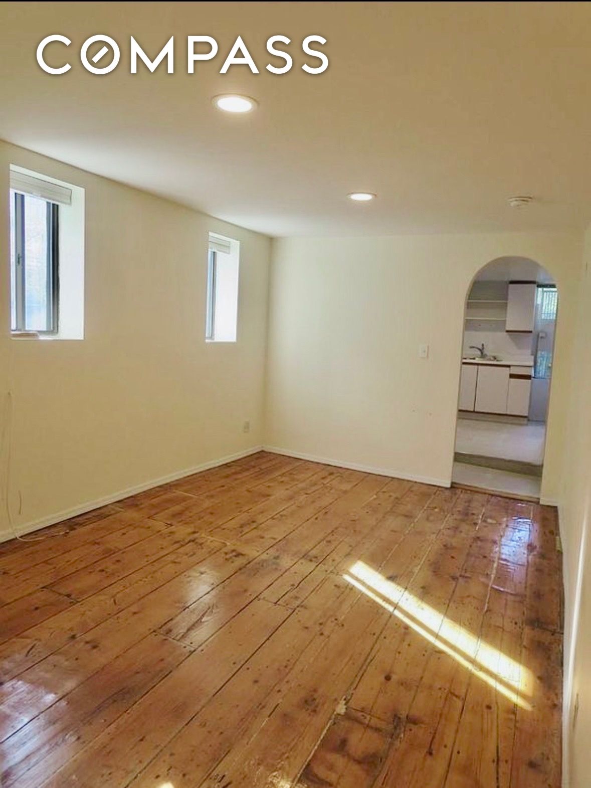 #4 photo, 84 E 7th Street, East Village , NY 10003