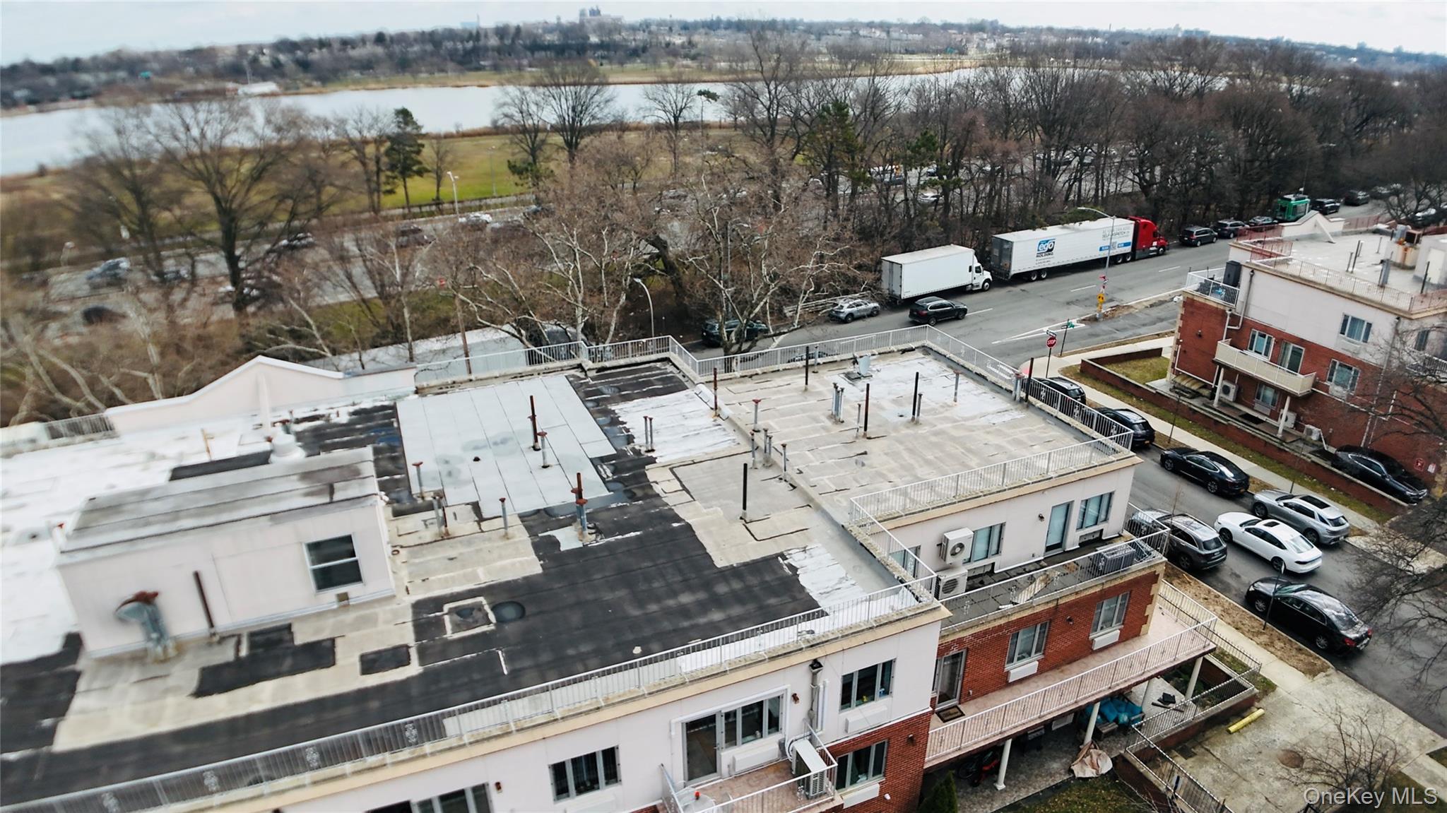 #20 photo, 6434 Grand Central Parkway, Forest Hills , NY 11375