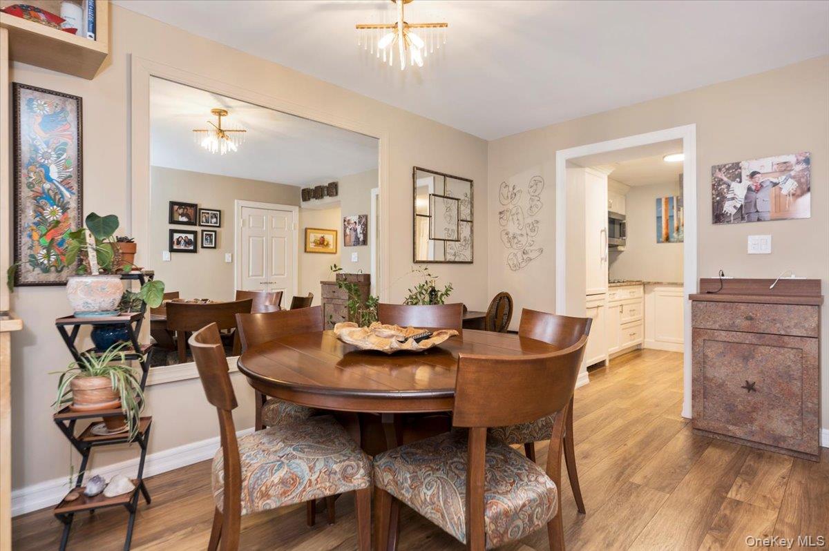 #13 photo, 230 W Broadway, 롱 아일랜드 Long Beach , NY 11561