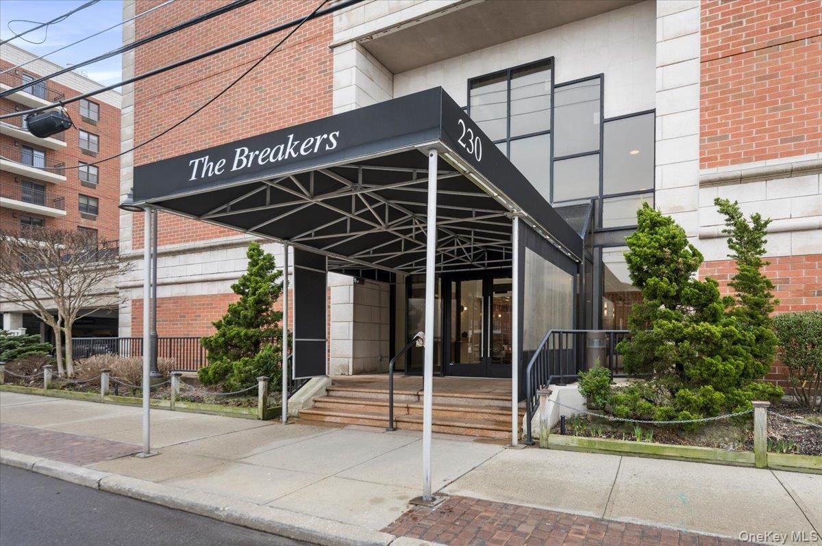 #2 photo, 230 W Broadway, 롱 아일랜드 Long Beach , NY 11561