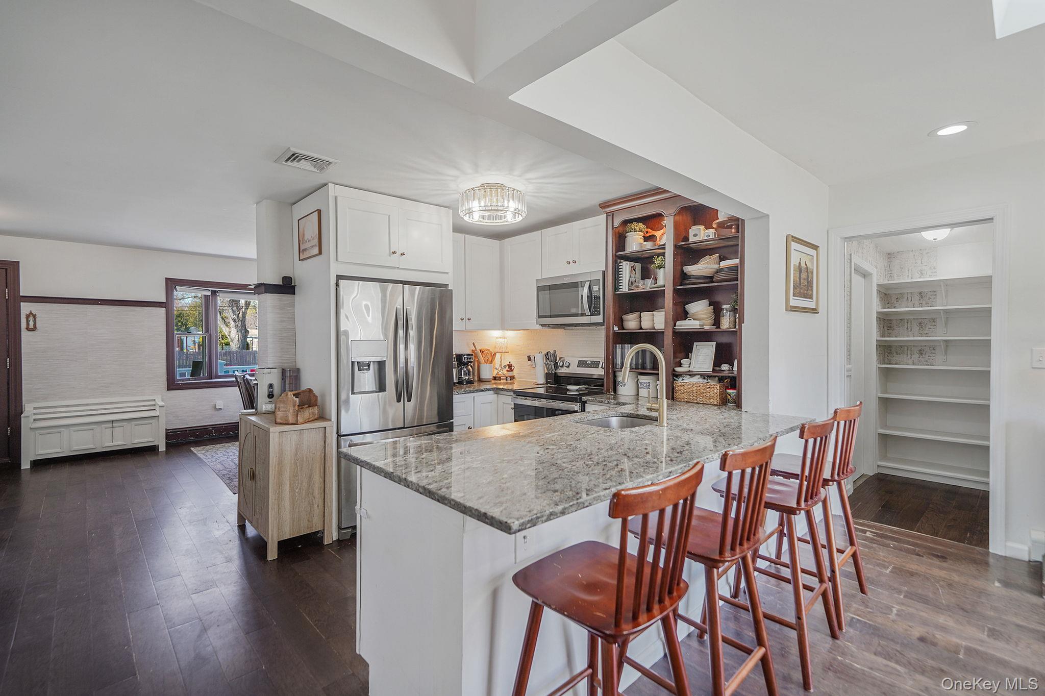 #5 photo, 3 Heather Court, 롱 아일랜드 Centereach , NY 11720