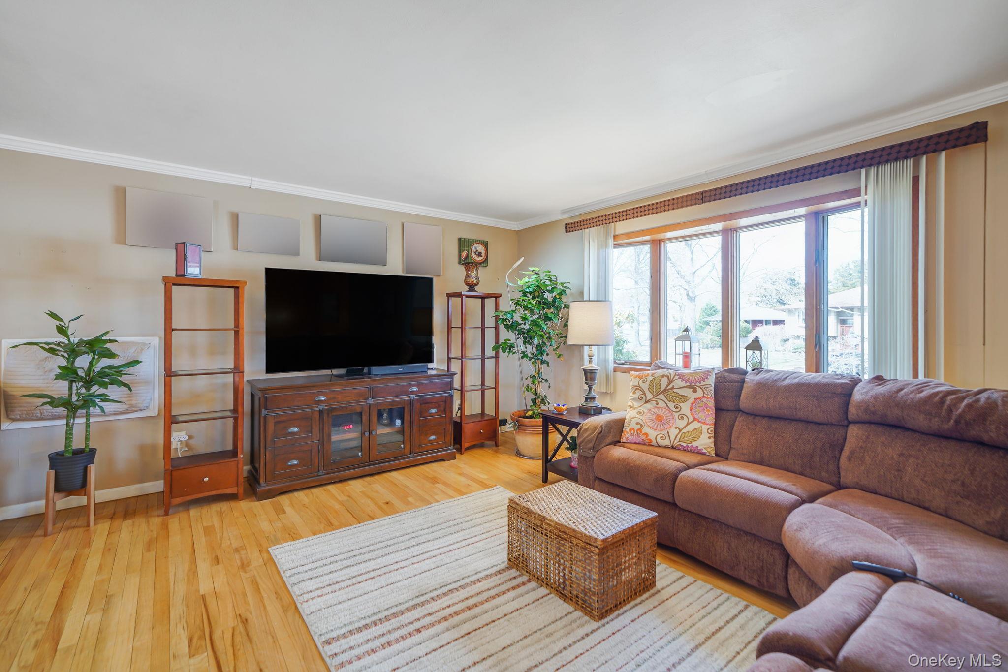 #13 photo, 10 Pierre Drive, 東長島 康马克 Commack , NY 11725