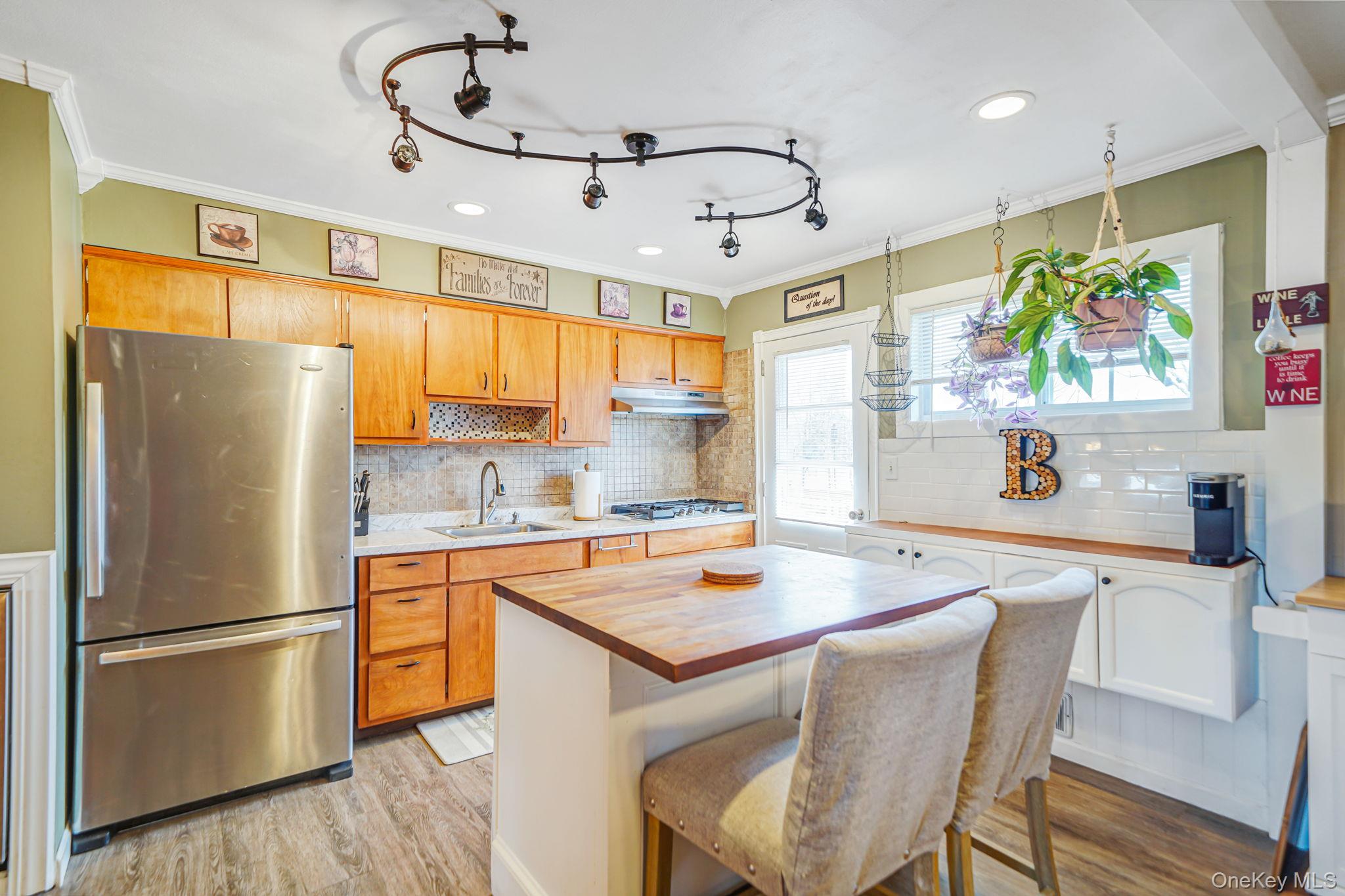 #16 photo, 10 Pierre Drive, 東長島 康马克 Commack , NY 11725