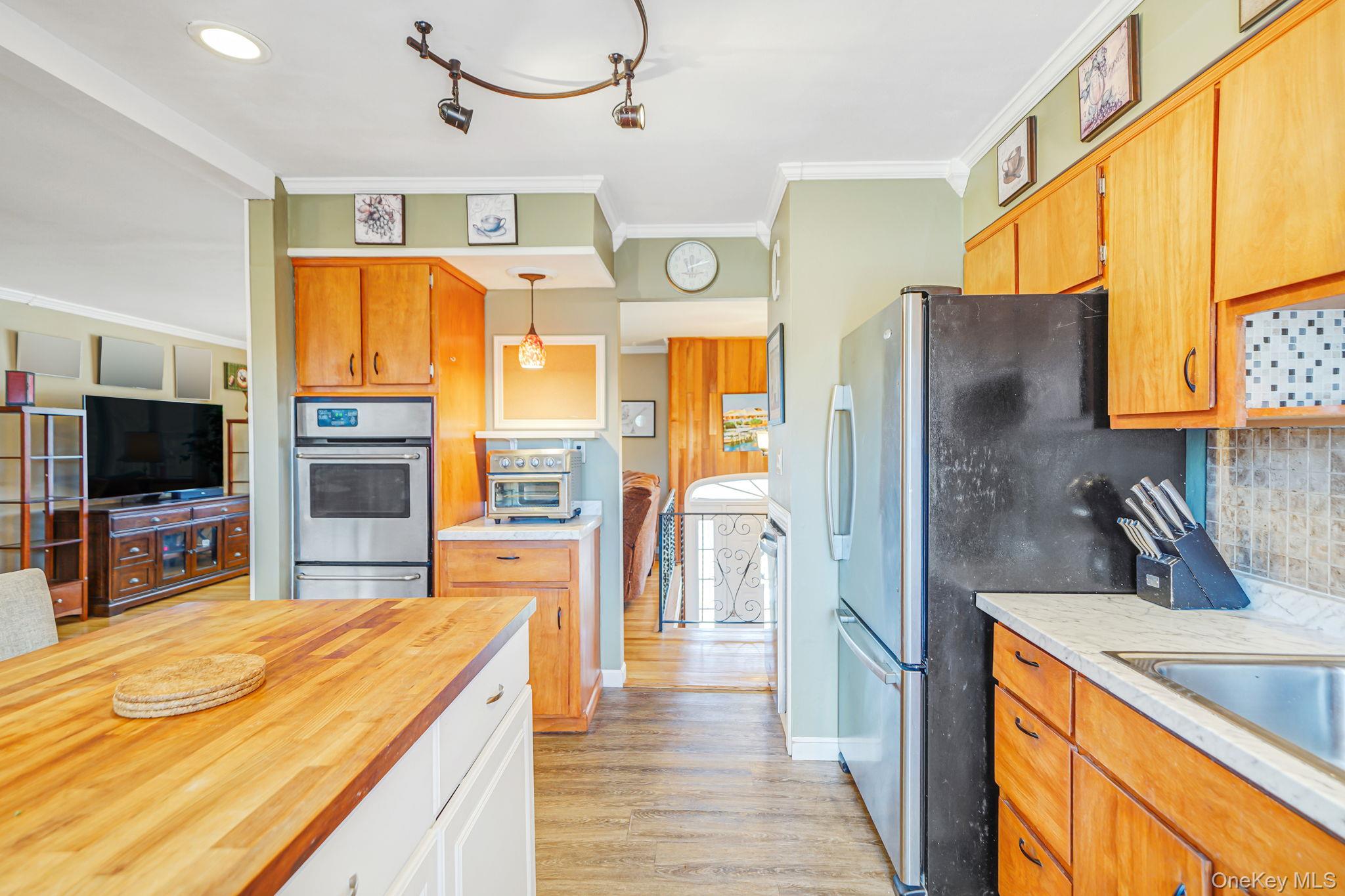 #19 photo, 10 Pierre Drive, 東長島 康马克 Commack , NY 11725