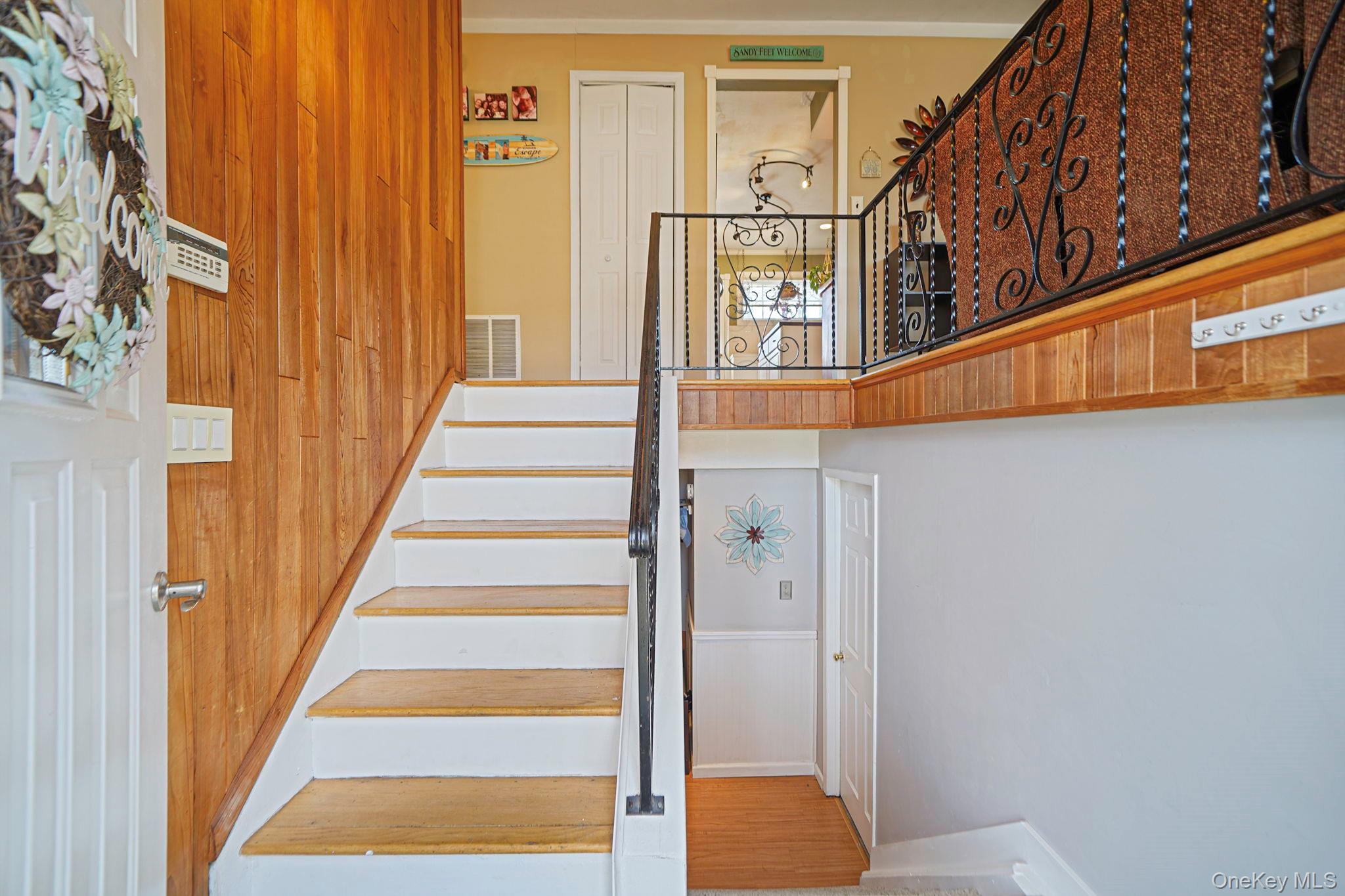 #20 photo, 10 Pierre Drive, 東長島 康马克 Commack , NY 11725