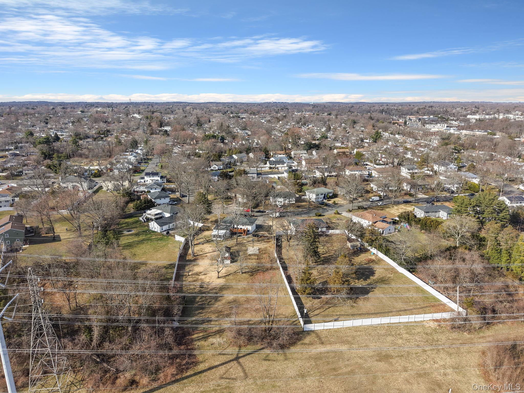 #6 photo, 10 Pierre Drive, 東長島 康马克 Commack , NY 11725