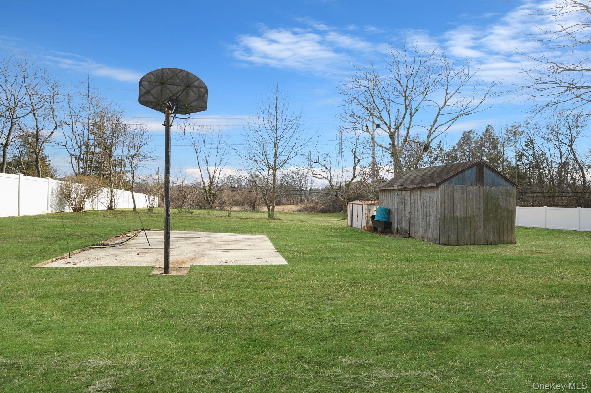 #8 photo, 10 Pierre Drive, 東長島 康马克 Commack , NY 11725