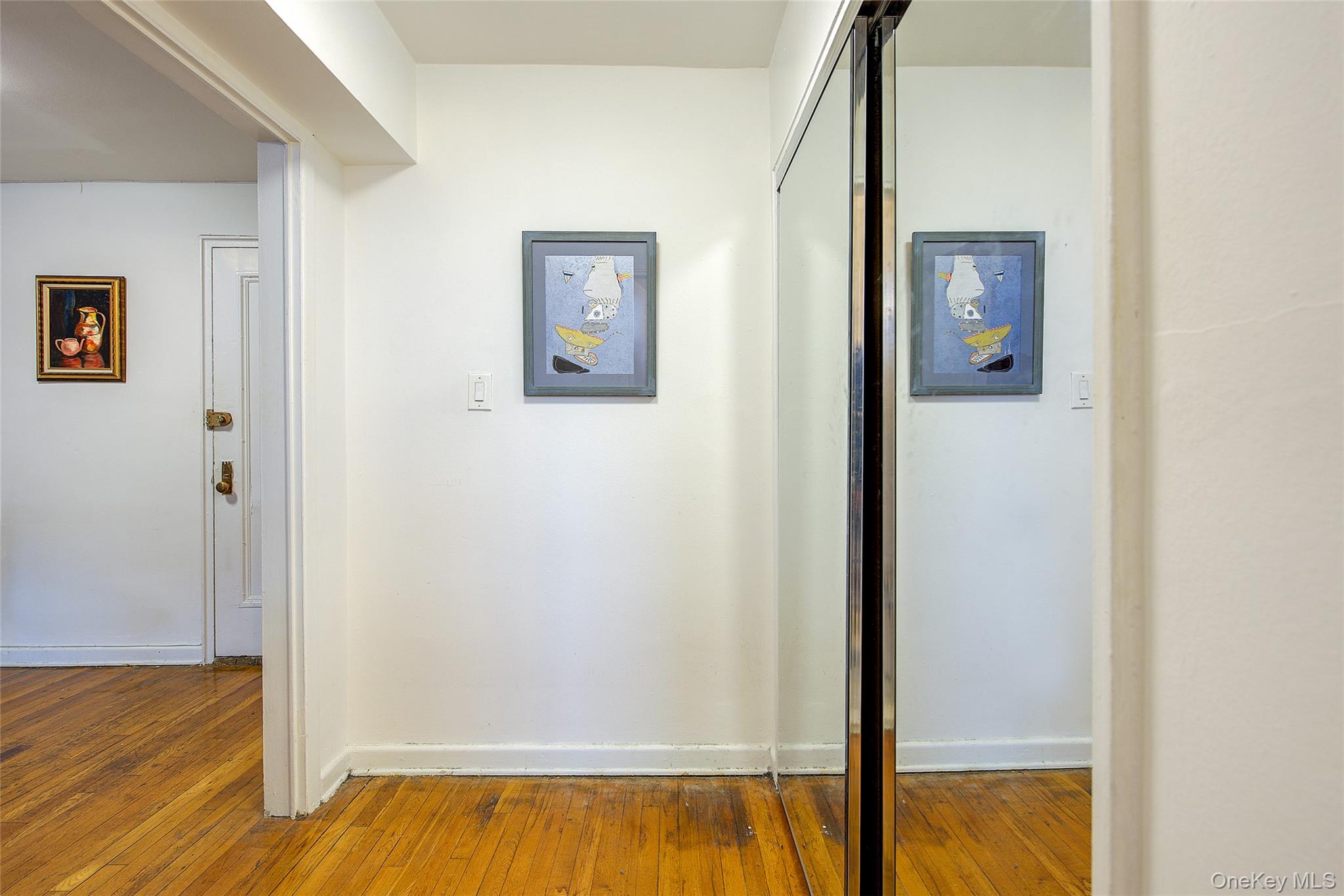 #15 photo, 125-05 84th Avenue, কুইন্‌স Kew Gardens , NY 11415