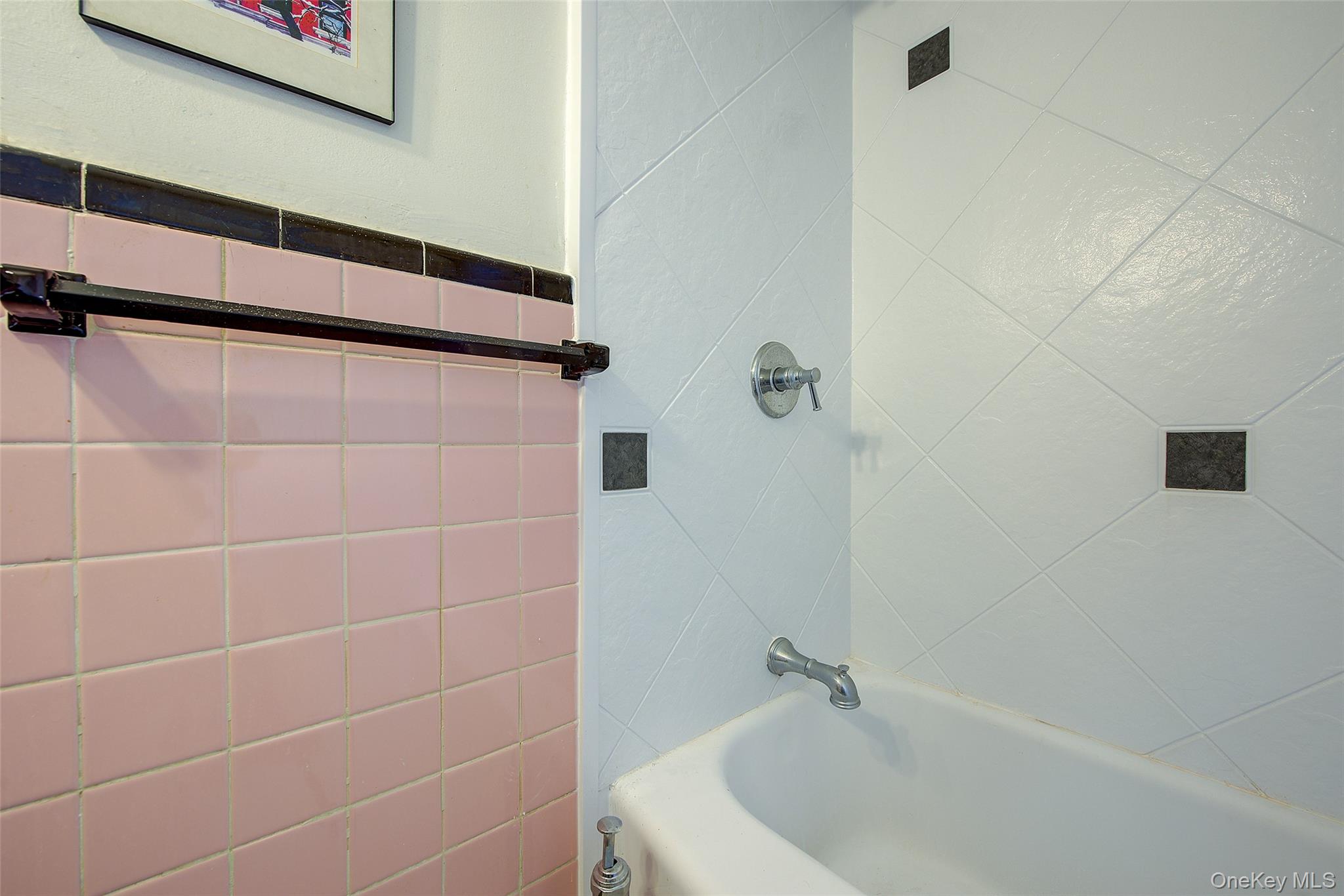 #18 photo, 125-05 84th Avenue, কুইন্‌স Kew Gardens , NY 11415