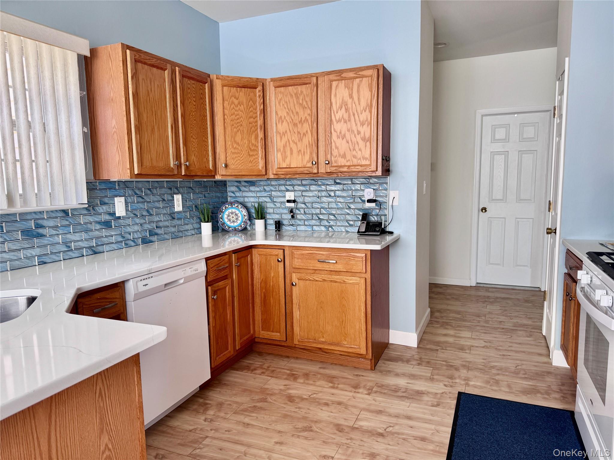 #10 photo, 4001 Saint Andrews Avenue, সাফোক কাউন্টি Riverhead , NY 11901