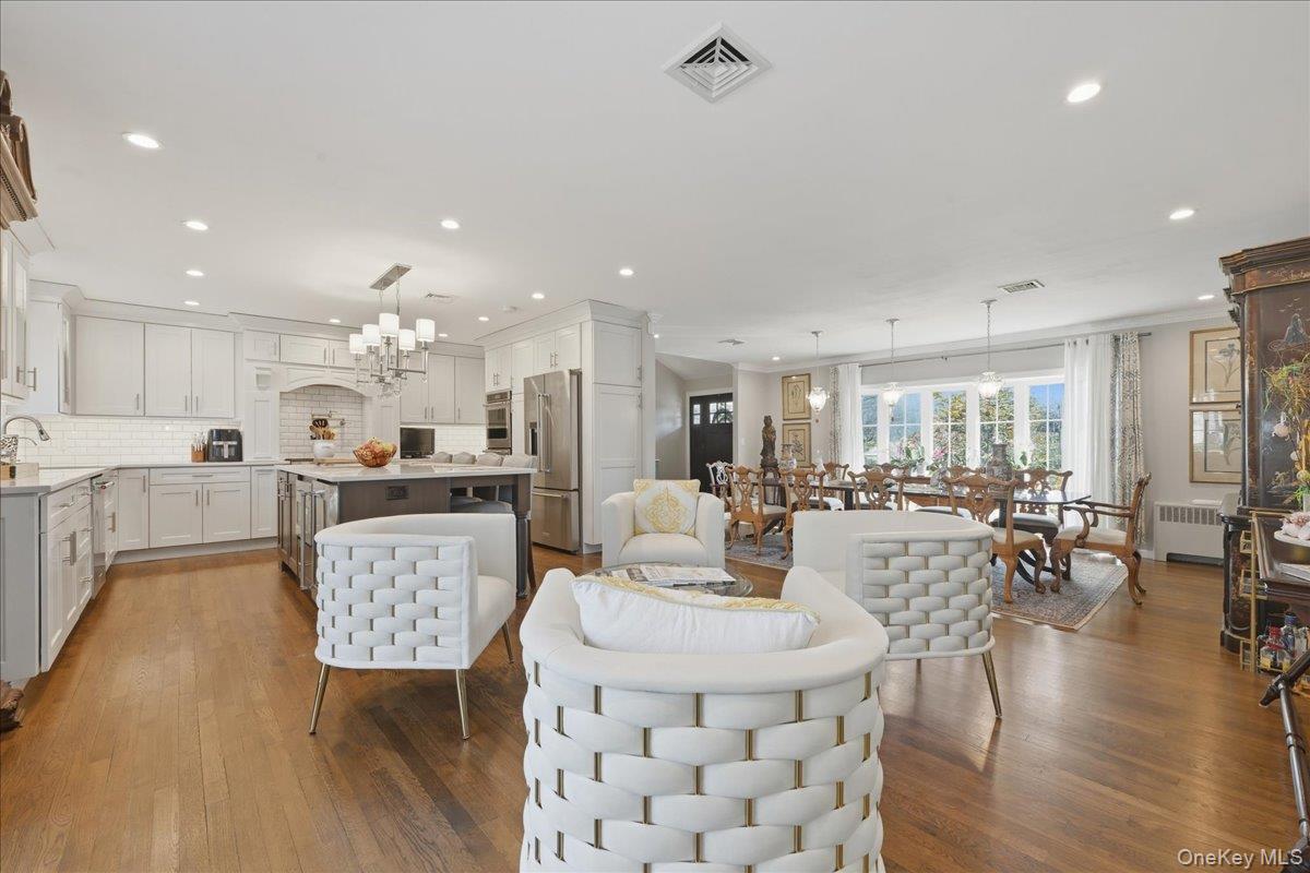 #14 photo, 125 Highland Road, Glen Cove , NY 11542