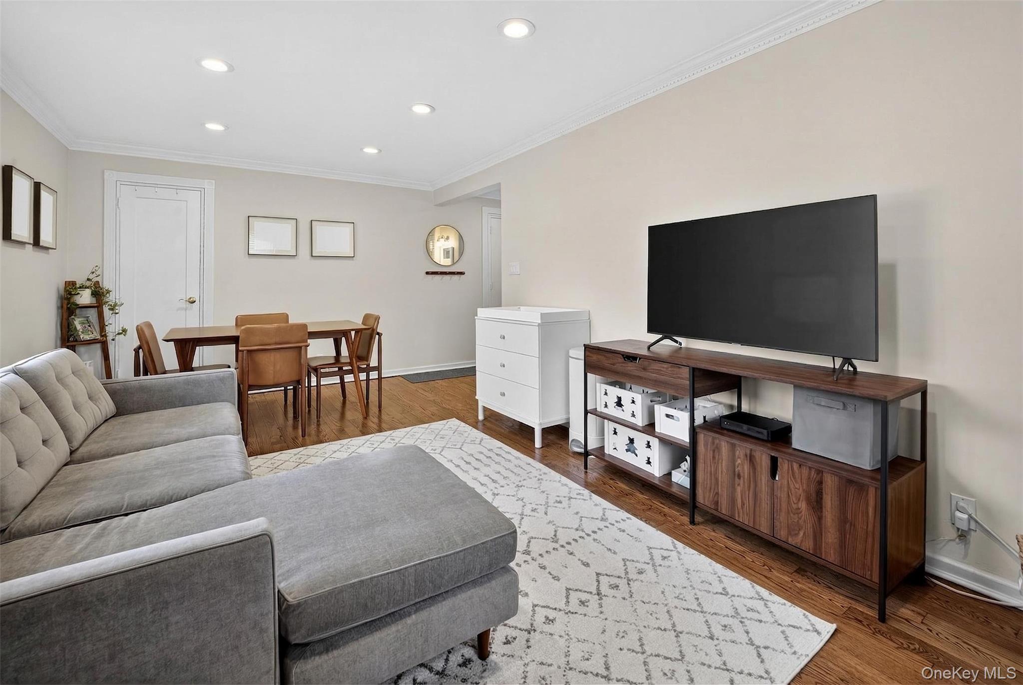 #10 photo, 13 W Mill Drive, নাসাউ কাউন্টি Great Neck , NY 11021