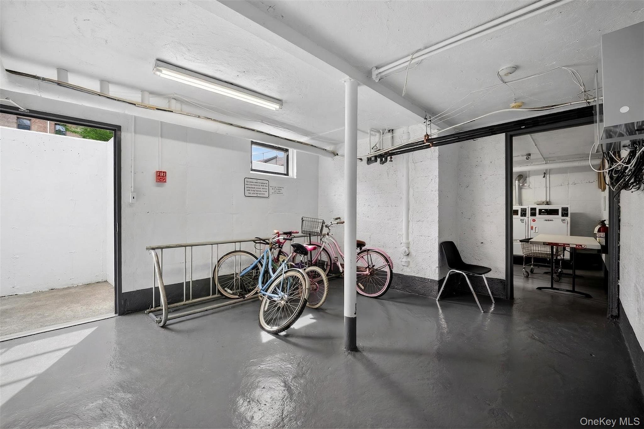 #19 photo, 13 W Mill Drive, নাসাউ কাউন্টি Great Neck , NY 11021