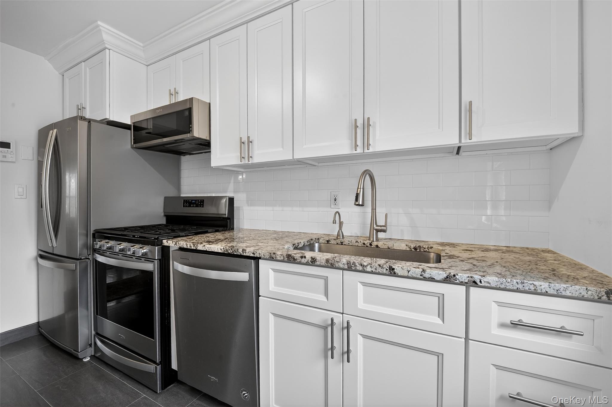 #5 photo, 13 W Mill Drive, নাসাউ কাউন্টি Great Neck , NY 11021