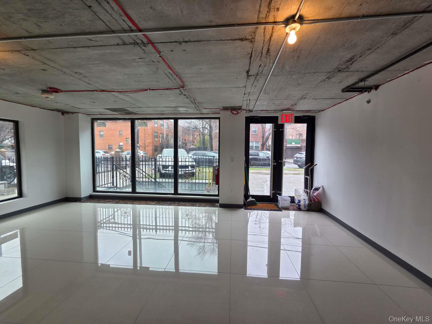 #1 photo, 147-12 Roosevelt Ave, কুইন্‌স Flushing , NY 11354