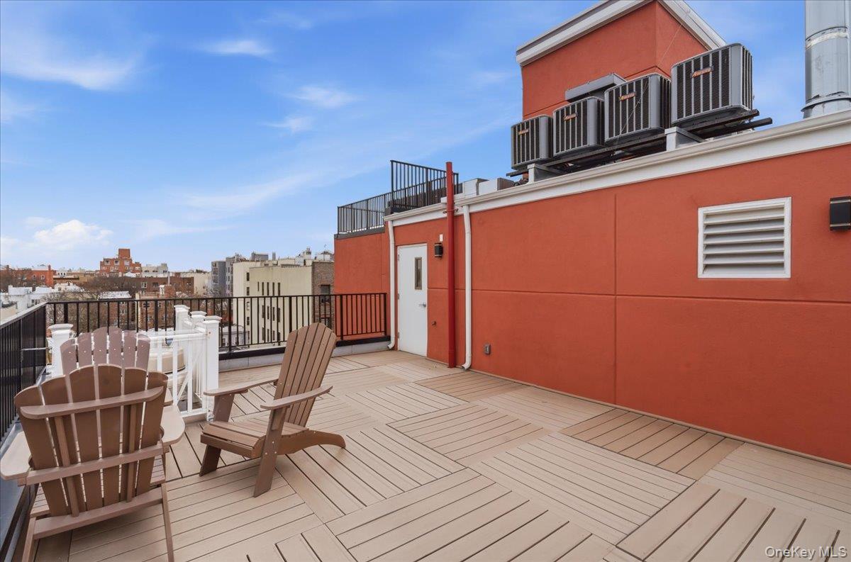 #15 photo, 2574 34th Street, Astoria , NY 11103