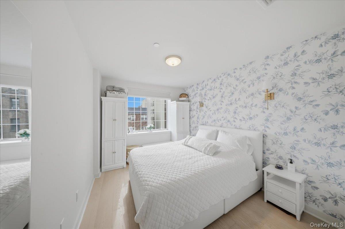 #7 photo, 2574 34th Street, Astoria , NY 11103