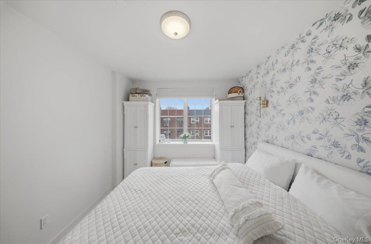 #8 photo, 2574 34th Street, Astoria , NY 11103