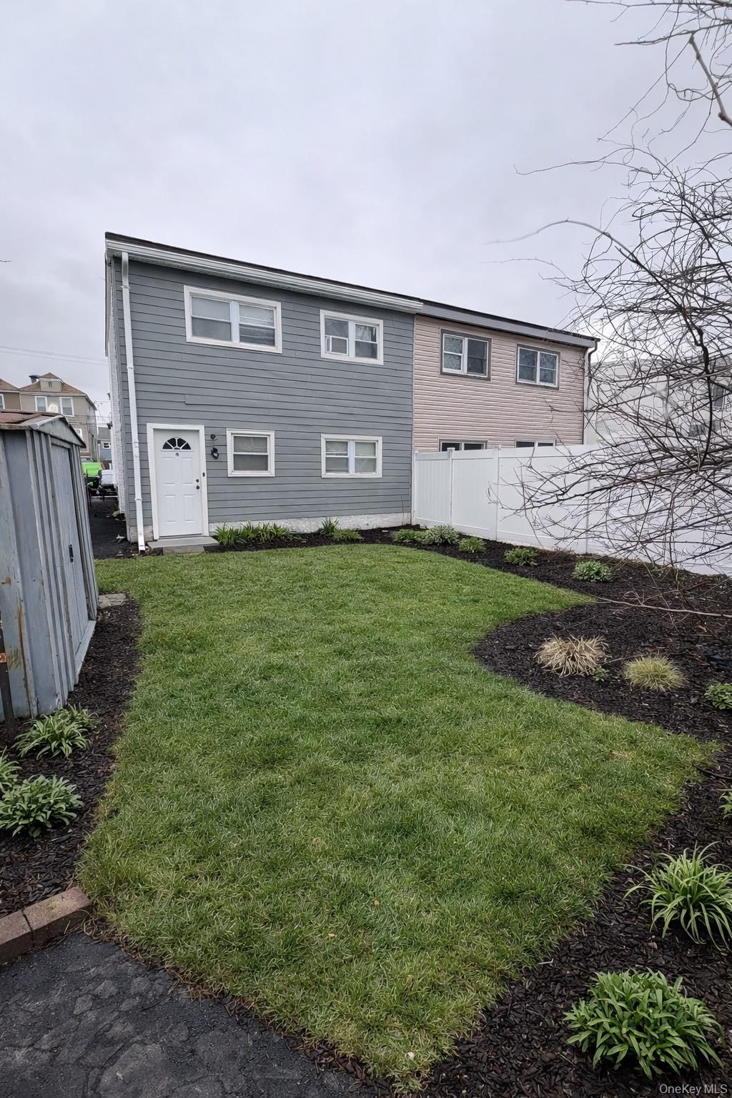 #2 photo, 6931 Almeda Avenue, 皇后區 Arverne , NY 11692