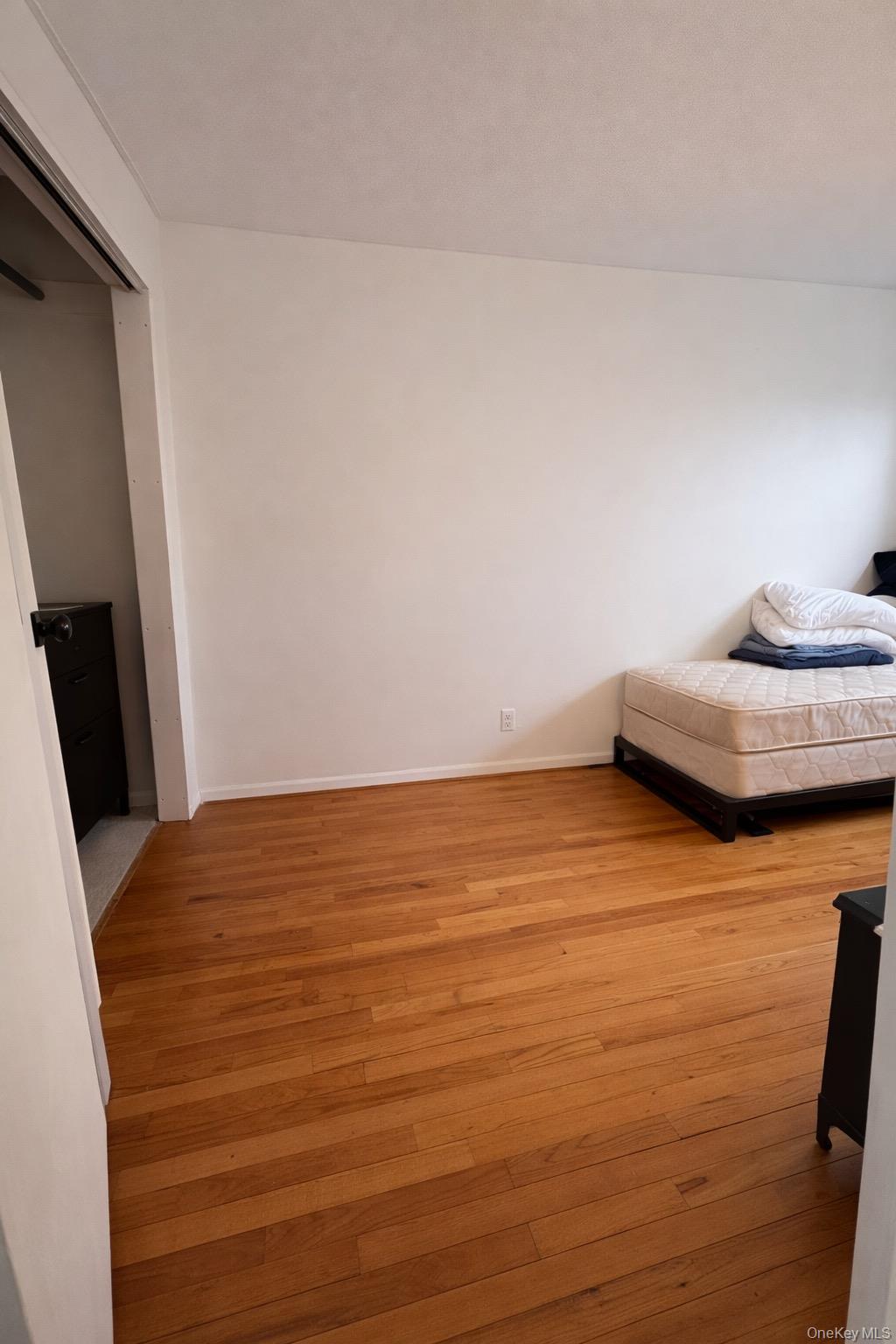 #9 photo, 6931 Almeda Avenue, 皇后區 Arverne , NY 11692